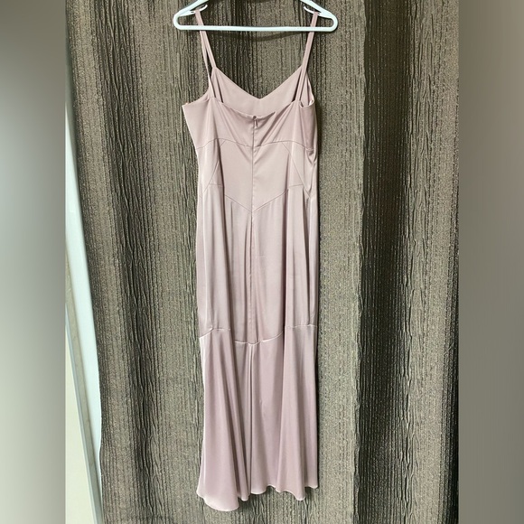 Evening dress. - Picture 2 of 3